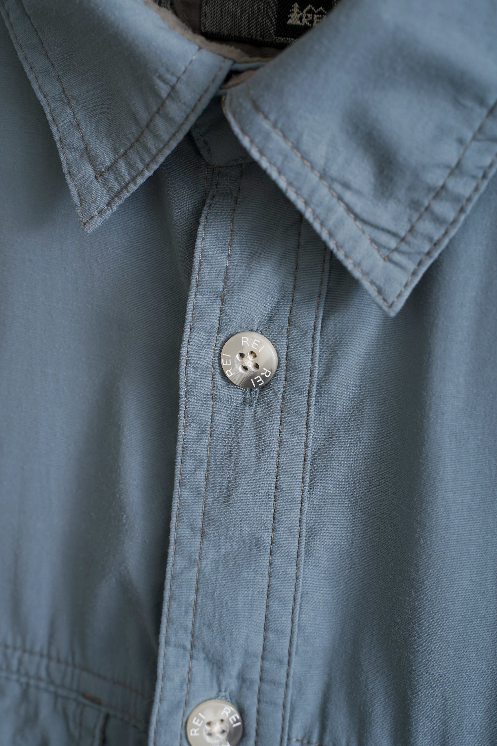 00S REI OUTDOOR SHIRT