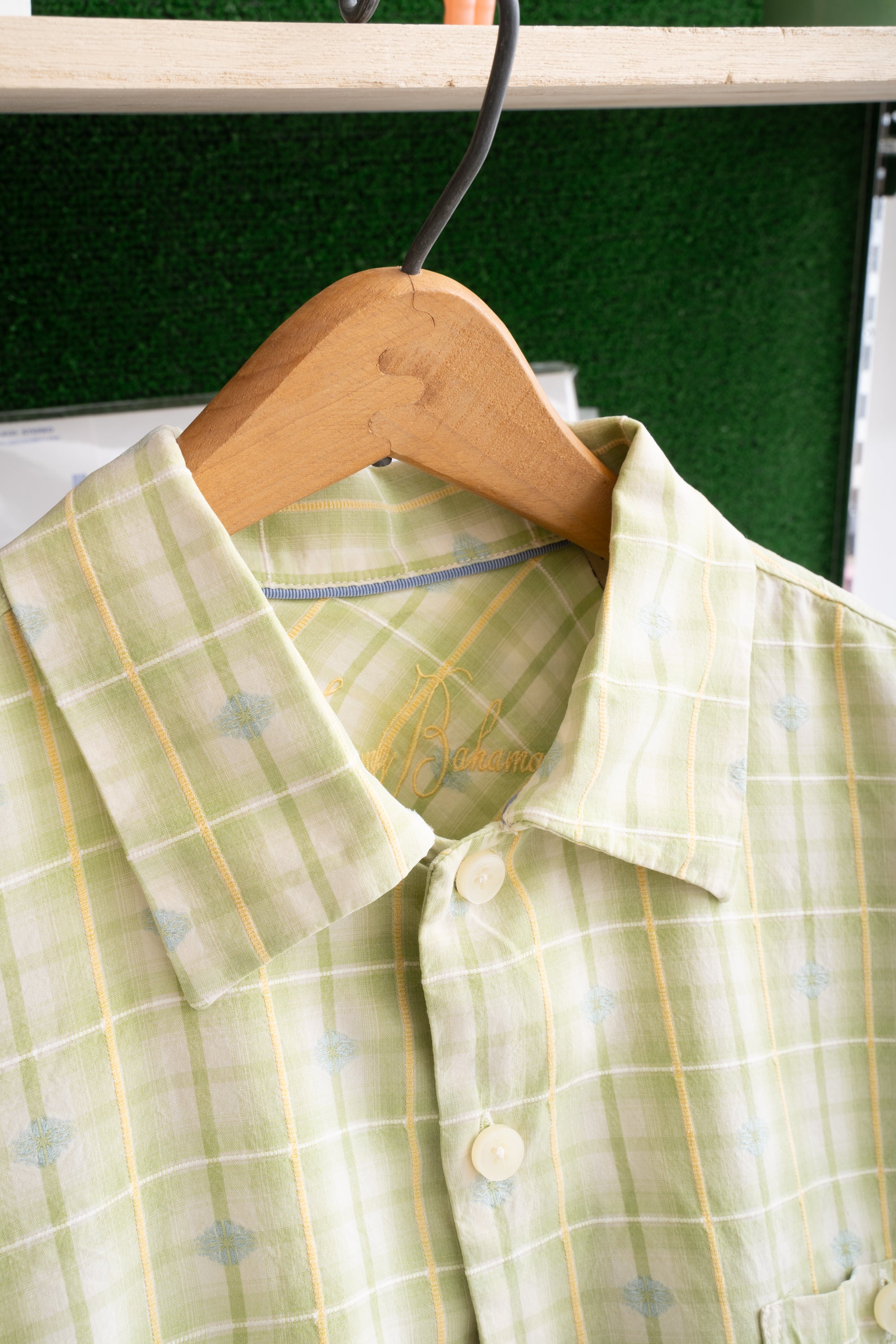 90~00S TOMMY BAHAMA CHECKED SHIRT