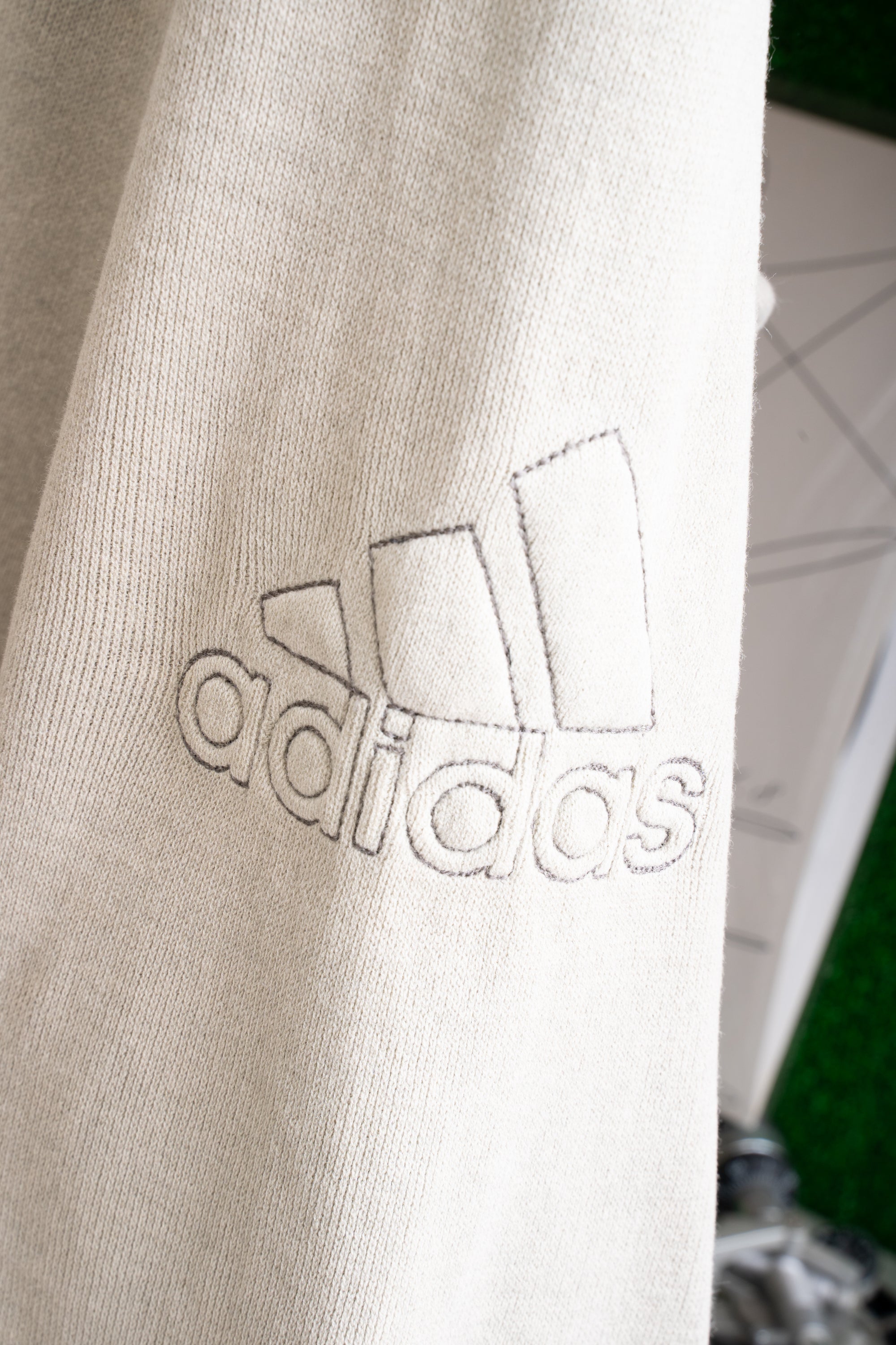 00S ADIDAS NECK ZIP SWEATER