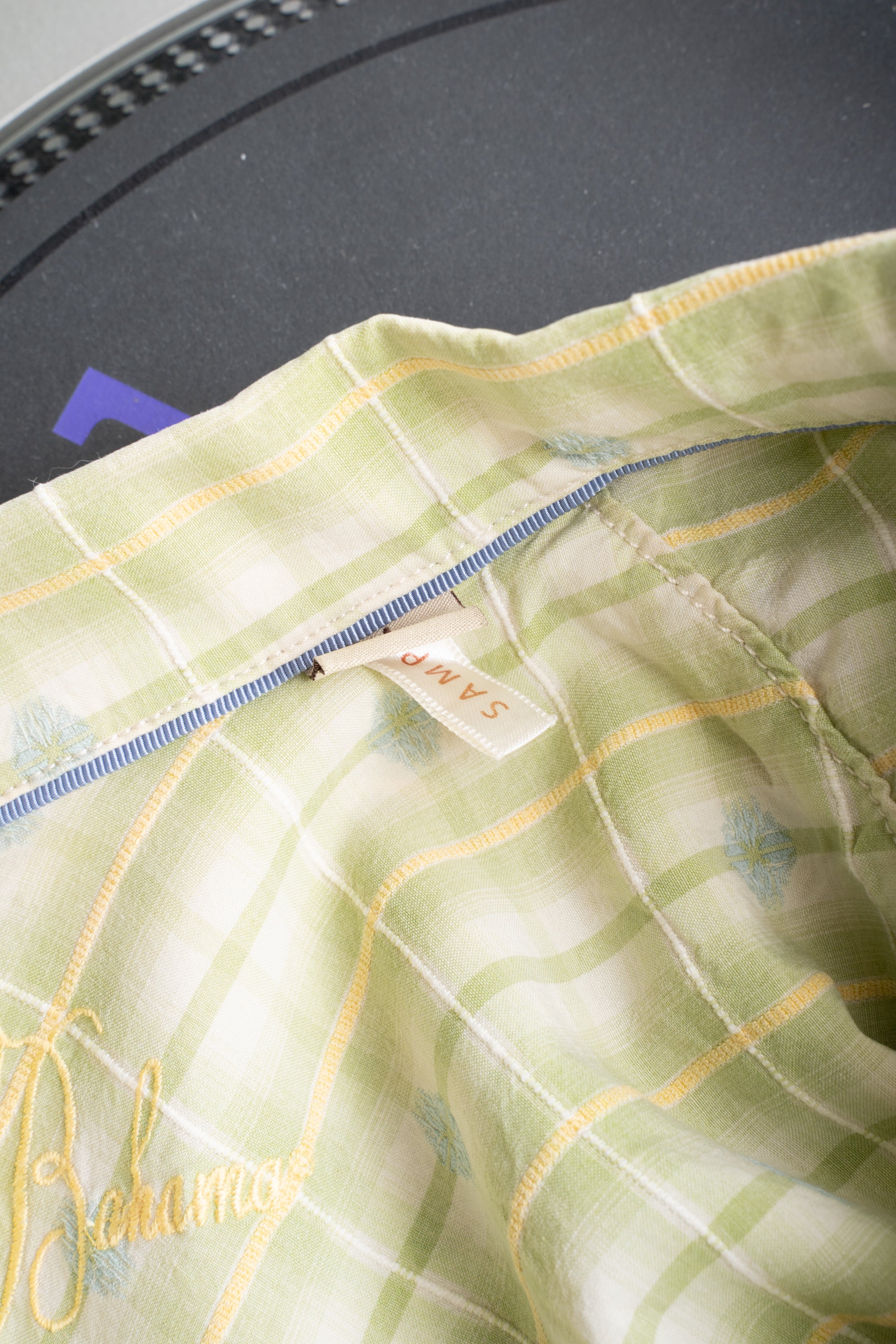 90~00S TOMMY BAHAMA CHECKED SHIRT