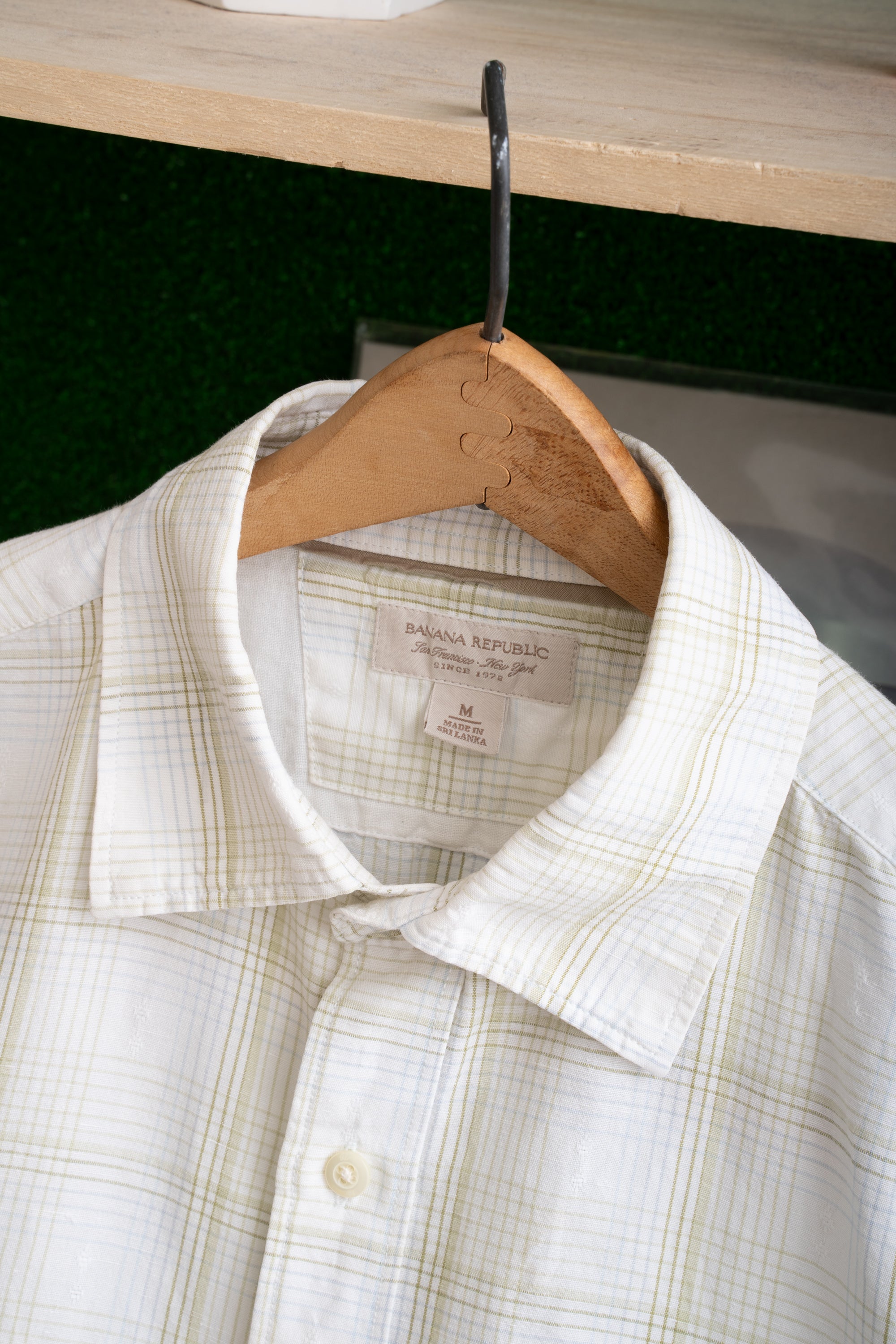 00S BANANA REPUBLIC CHECKED LINEN SHIRT