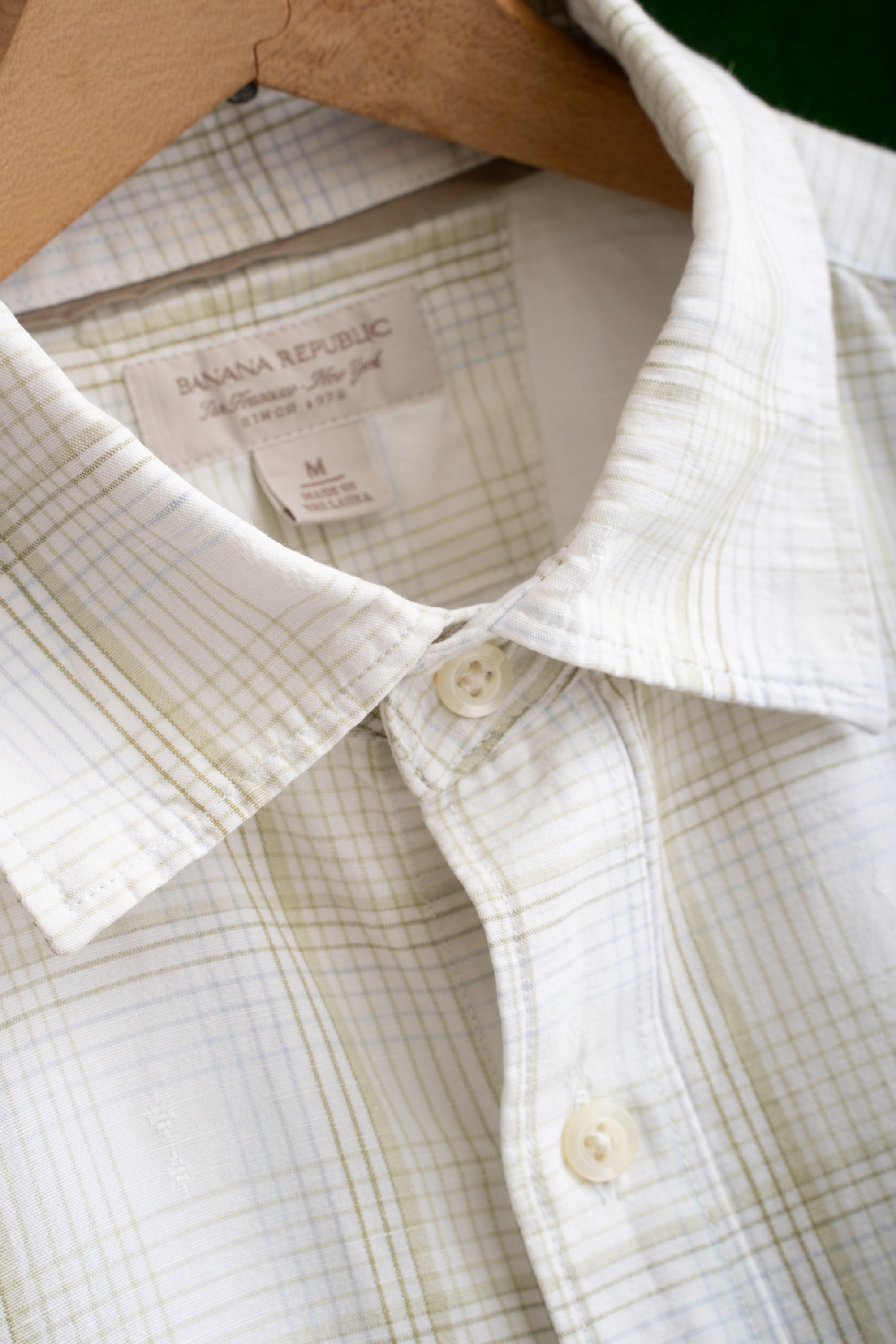 00S BANANA REPUBLIC CHECKED LINEN SHIRT