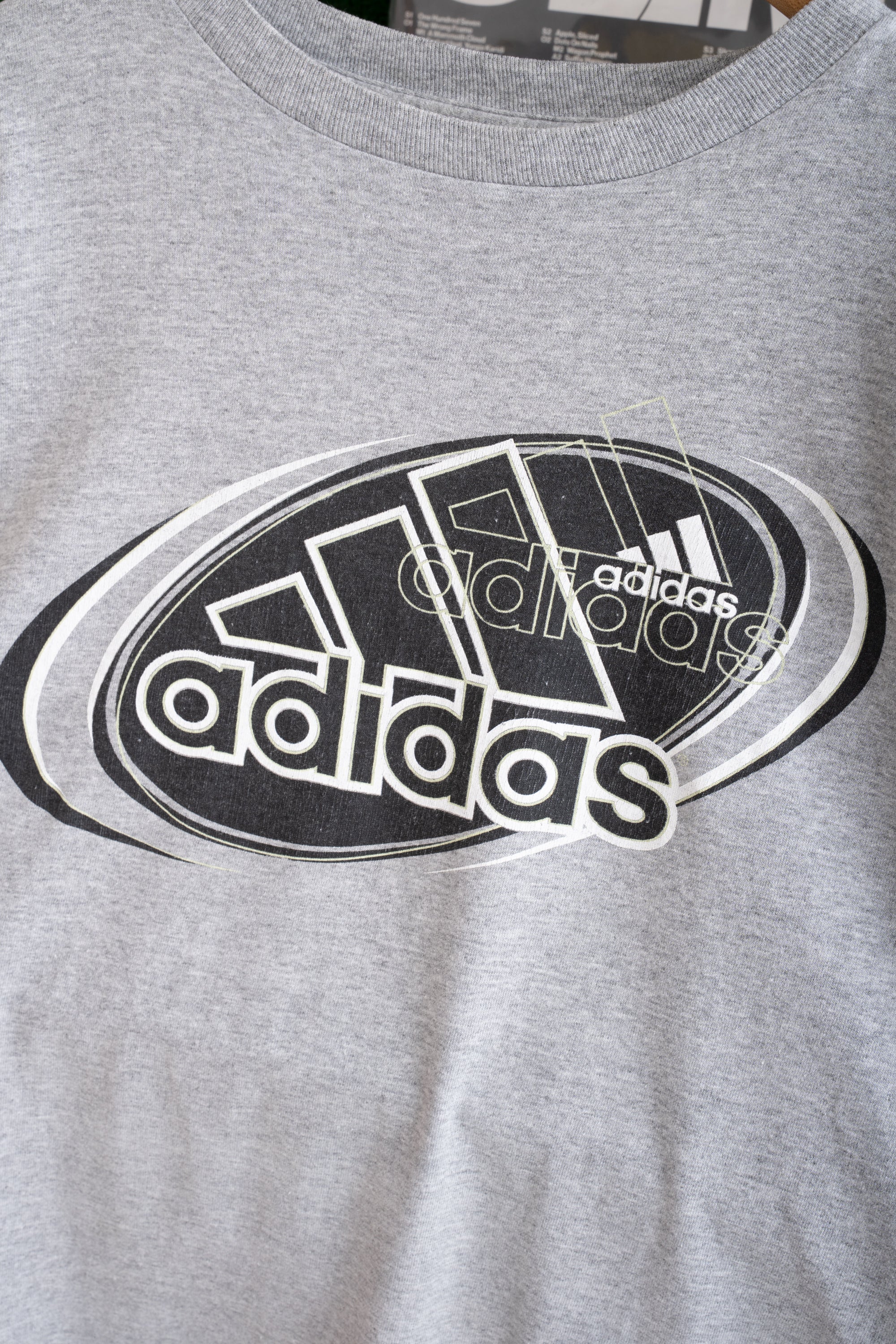 90~00S MADE IN USA ADIDAS GRAPHIC T-SHIRT