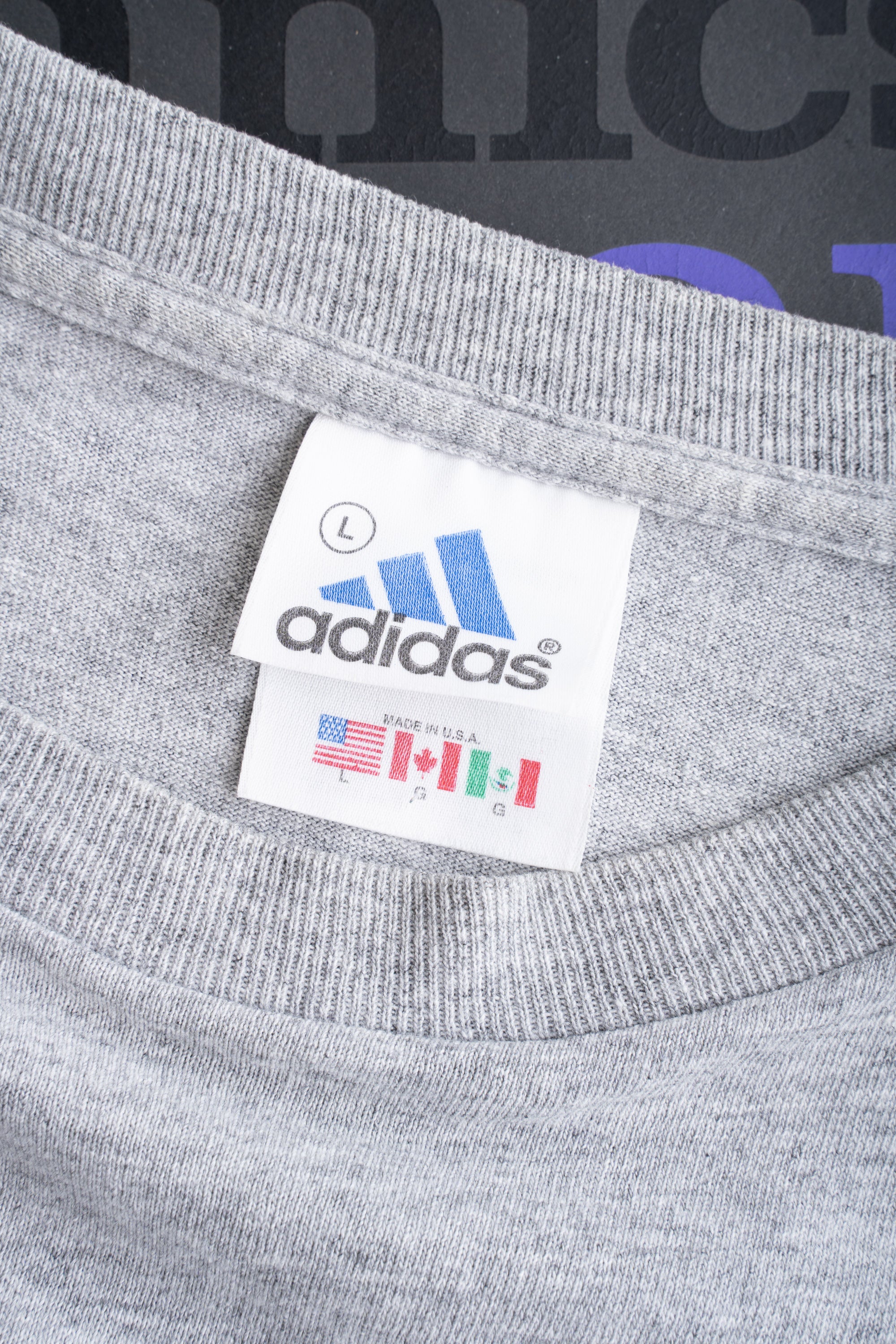 90~00S MADE IN USA ADIDAS GRAPHIC T-SHIRT