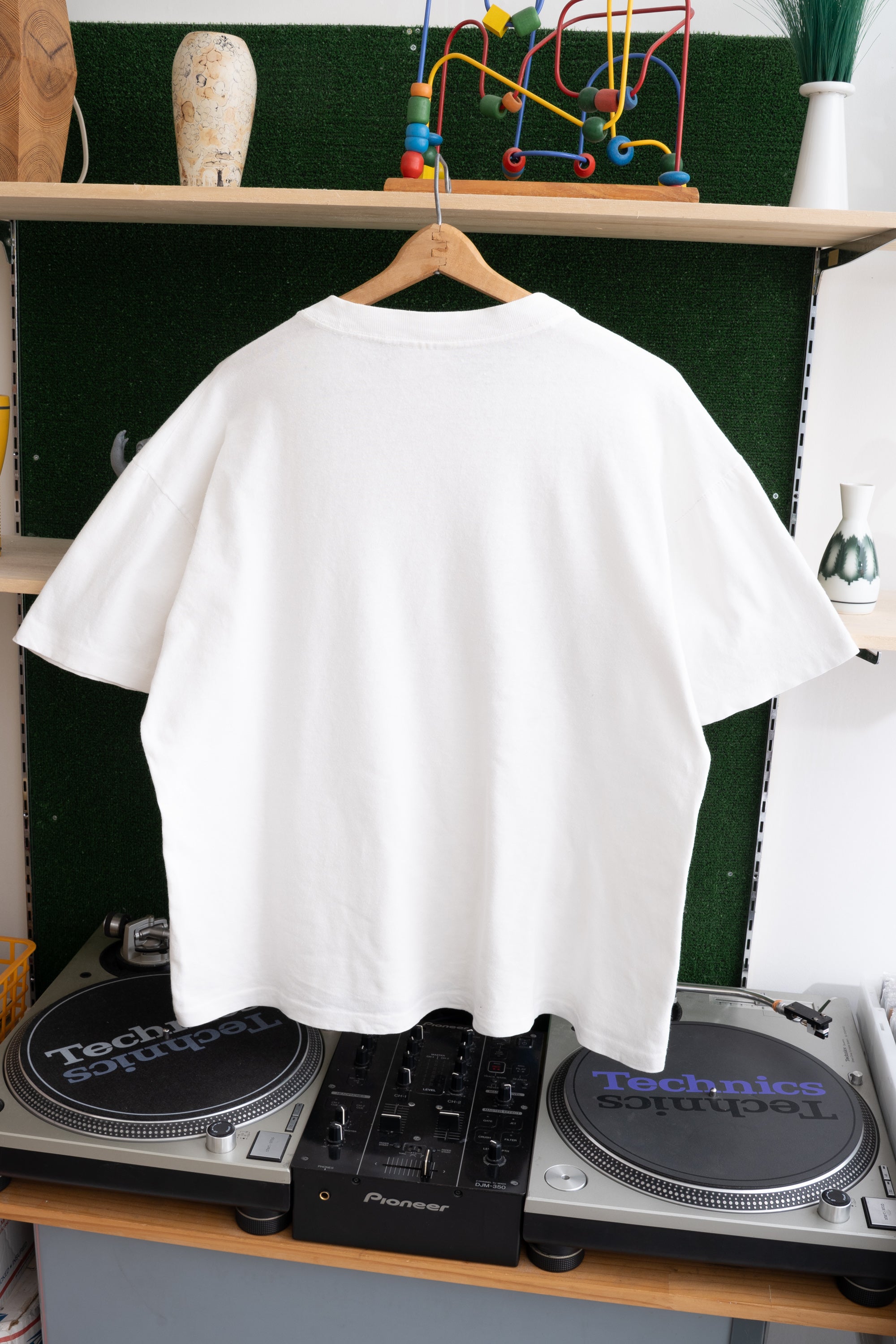 90S PEKINGESE T-SHIRT (SOLAR-T)