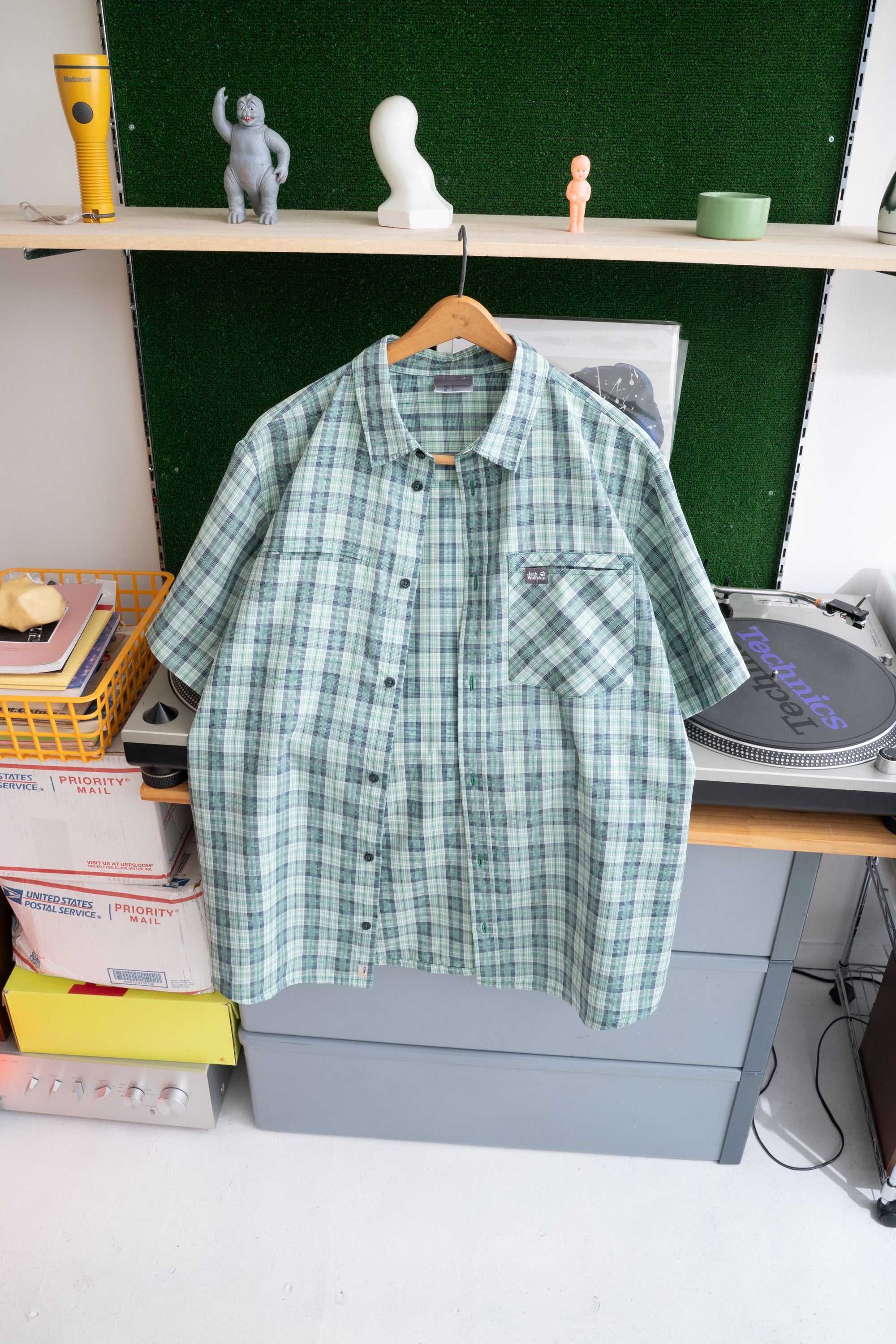 00S JACK WOLFSKIN CHECKED SHIRT