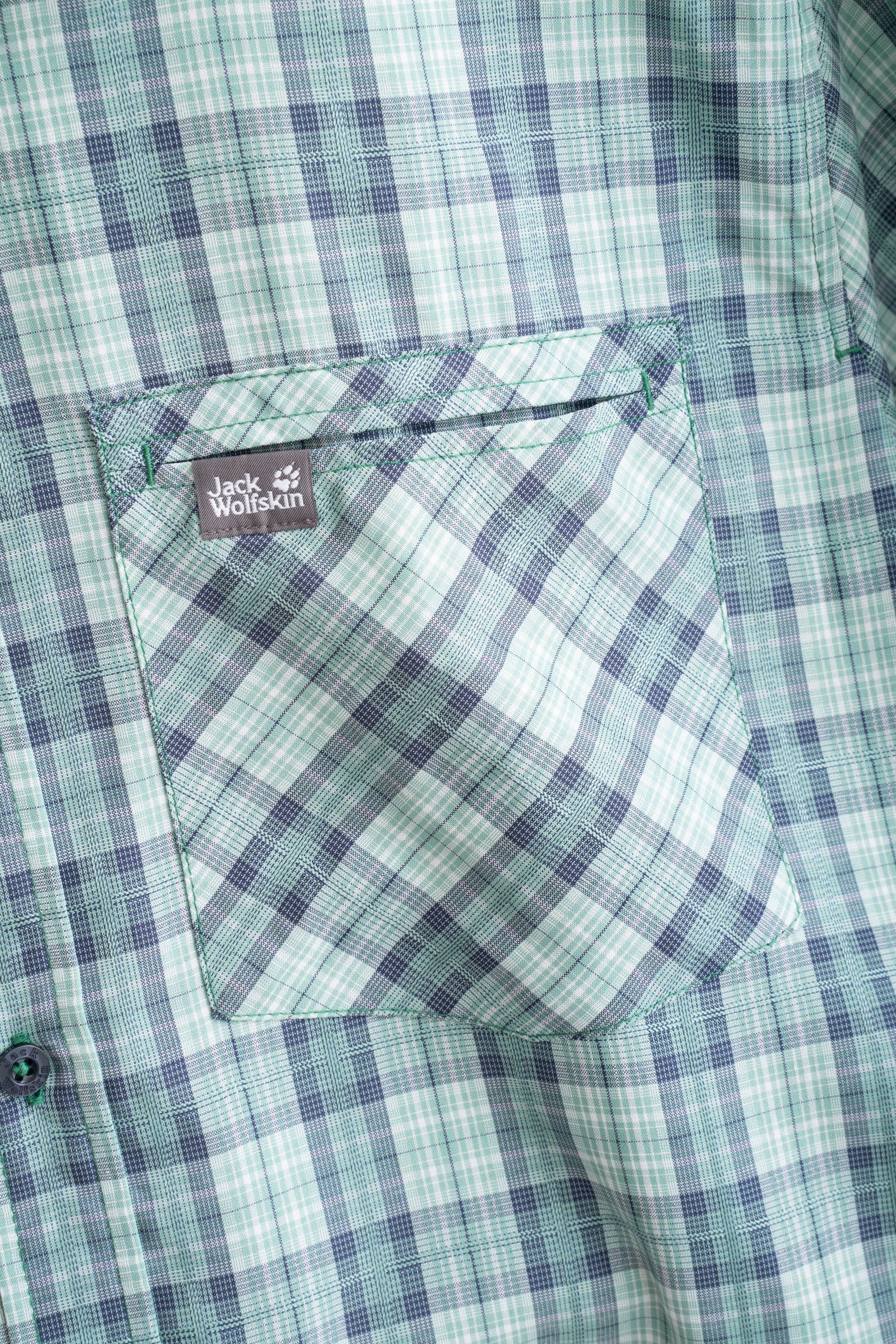 00S JACK WOLFSKIN CHECKED SHIRT
