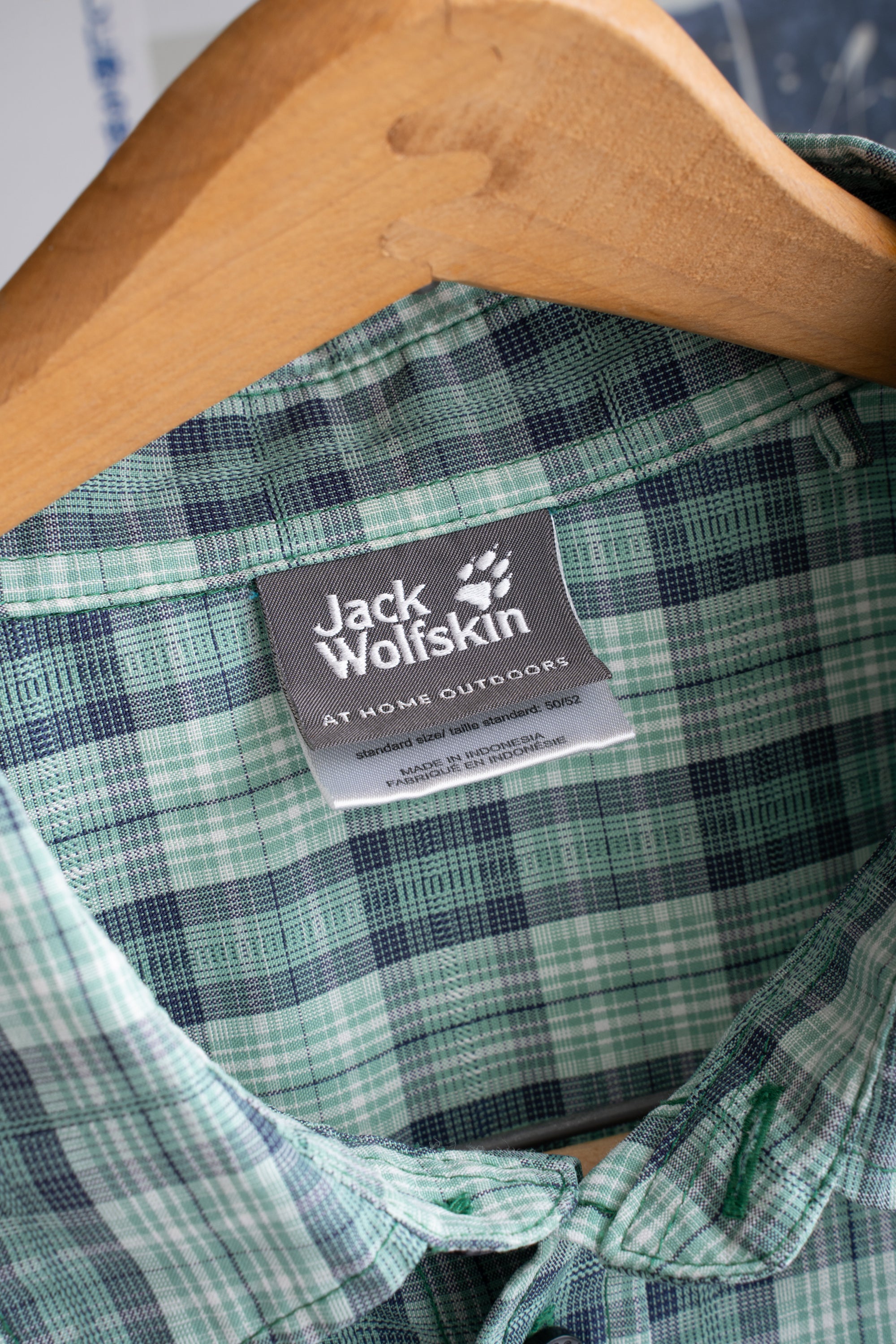 00S JACK WOLFSKIN CHECKED SHIRT