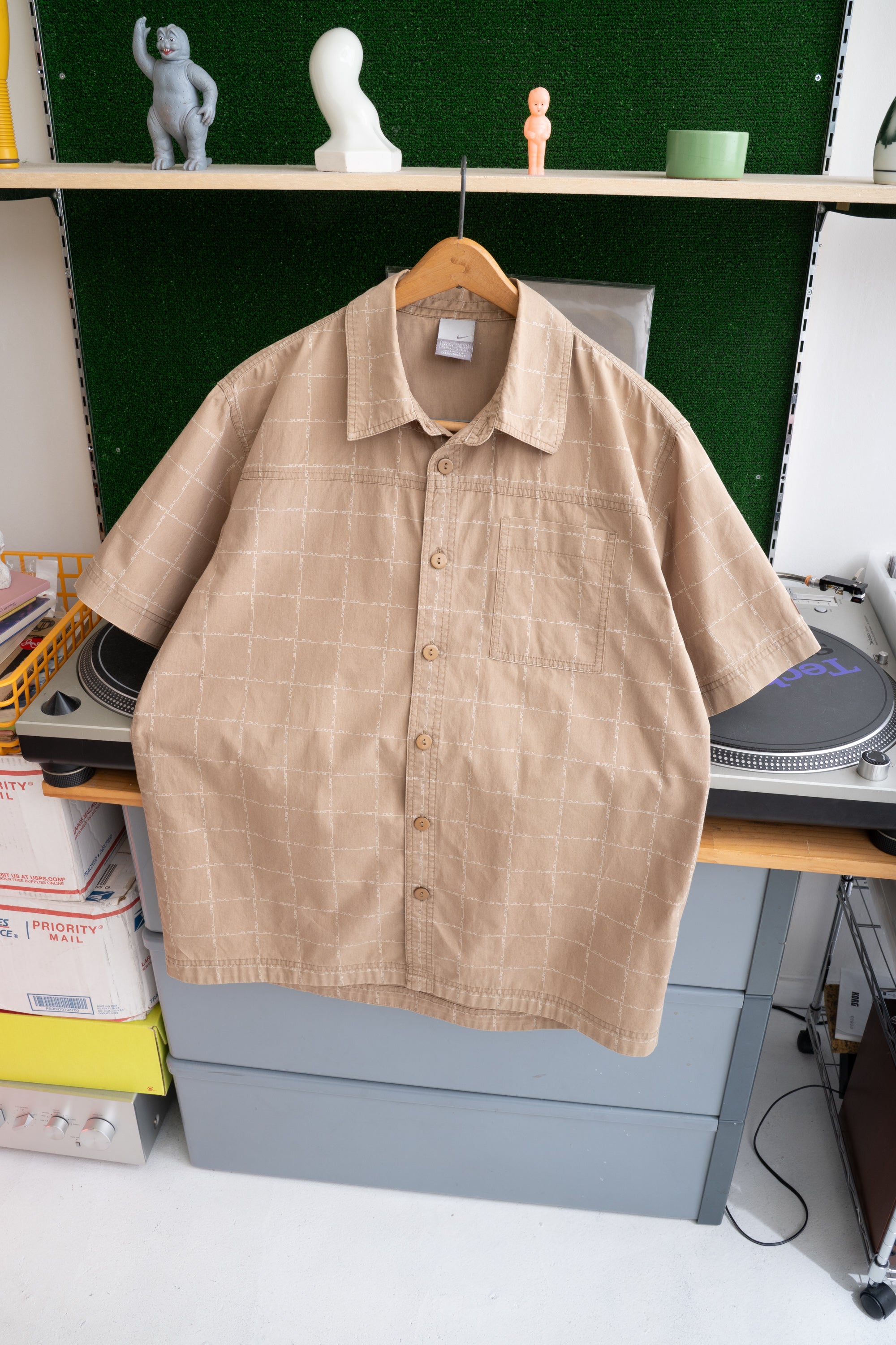00S NIKE DLX CHECKED SHIRT