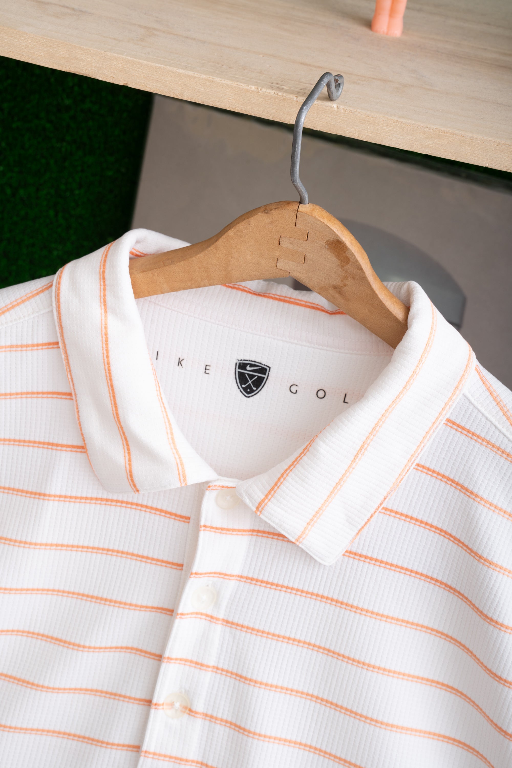 10S NIKE GOLF STRIPED POLO SHIRT