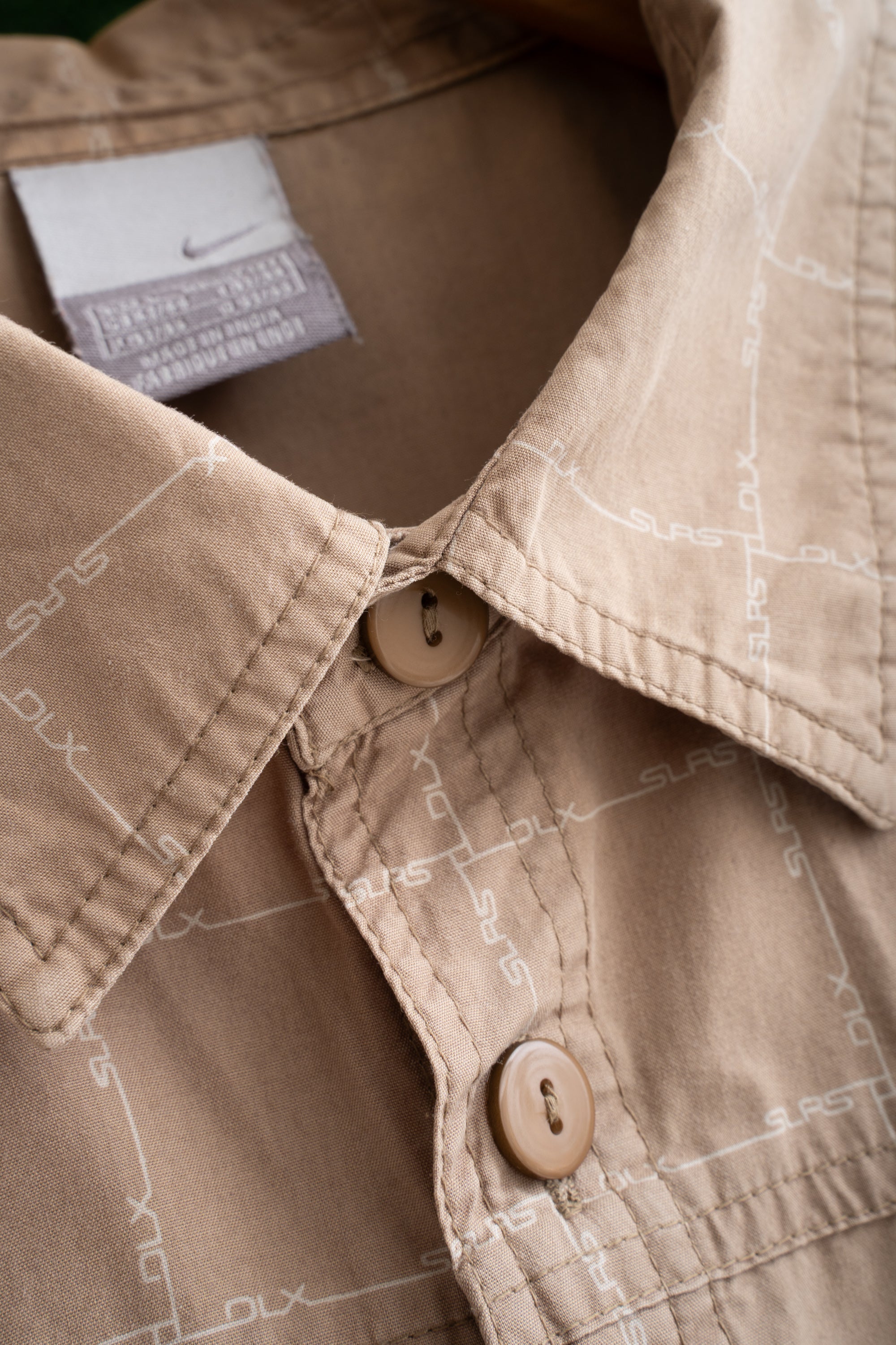 00S NIKE DLX CHECKED SHIRT