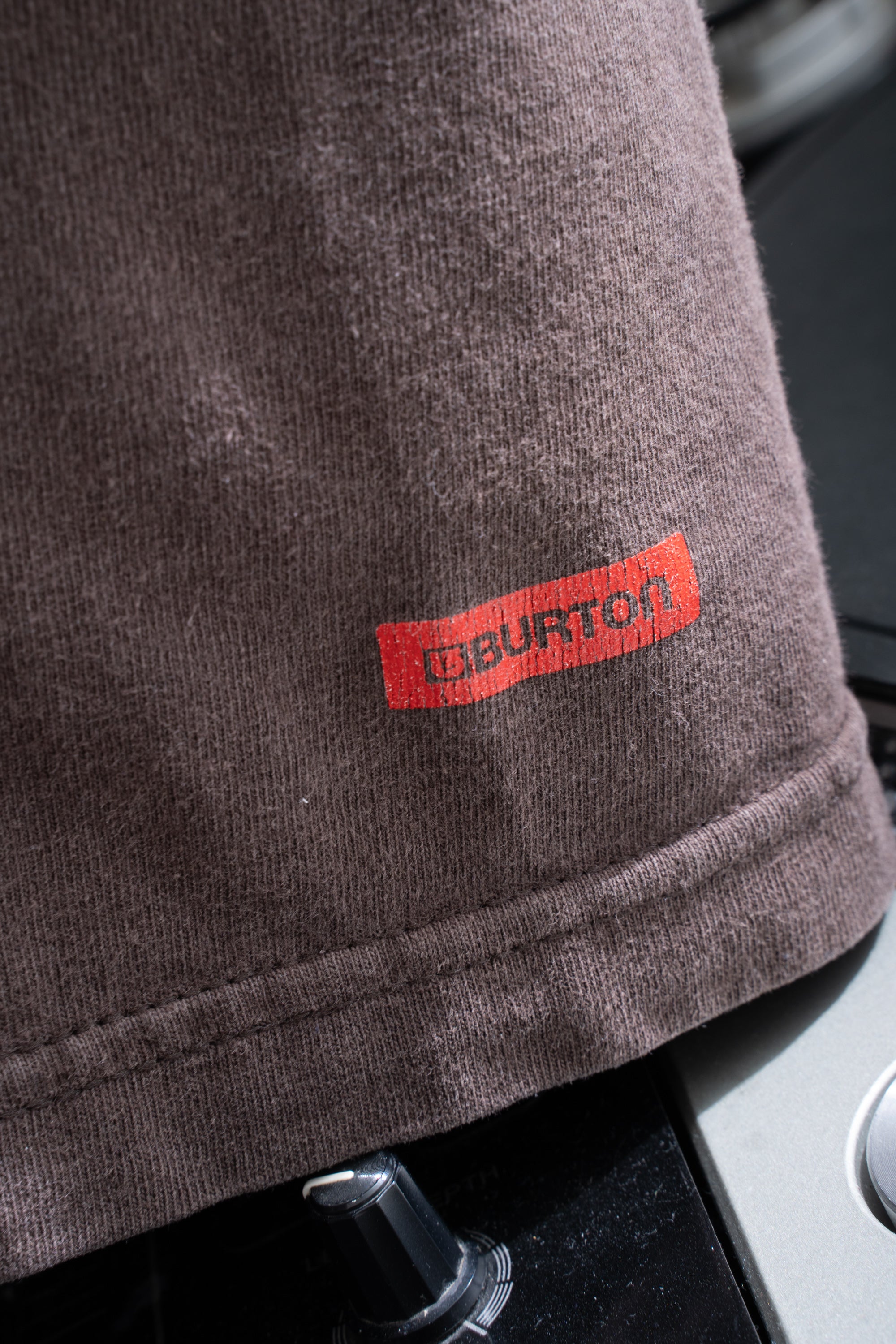 00S BURTON PATTERNED T-SHIRTS