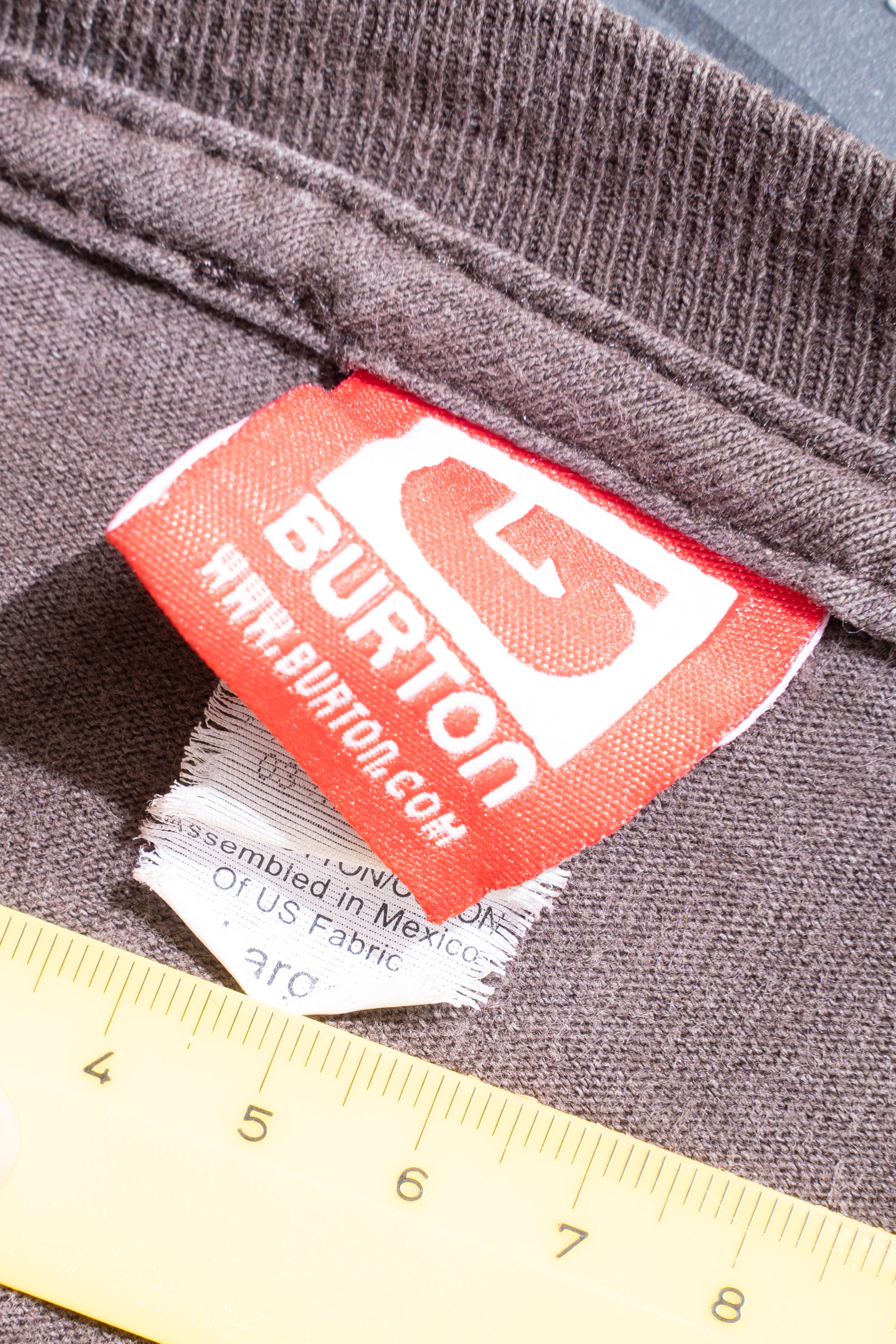 00S BURTON PATTERNED T-SHIRTS